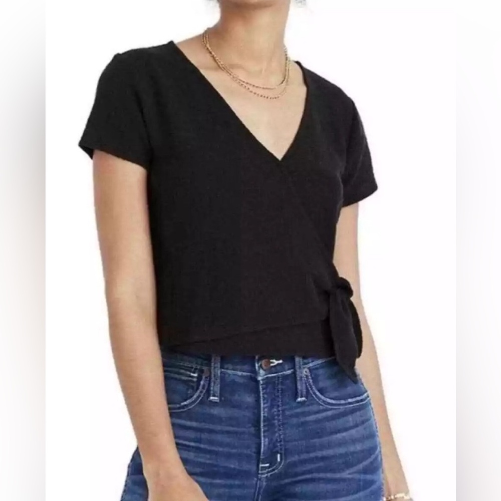 Madewell Texture and Thread size small wrap top in grey